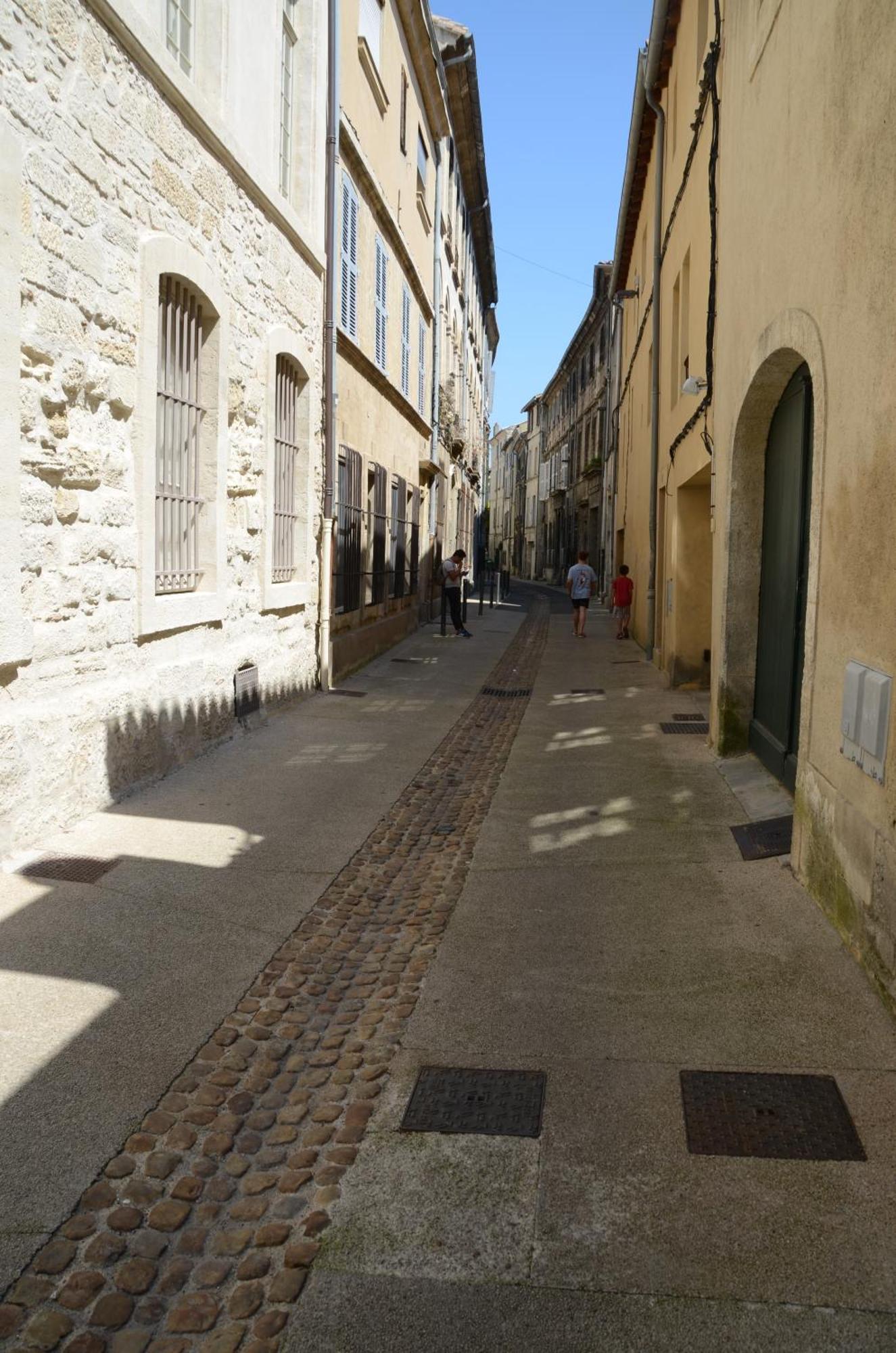 Calme Et Charme Apartment Avignon Exterior photo